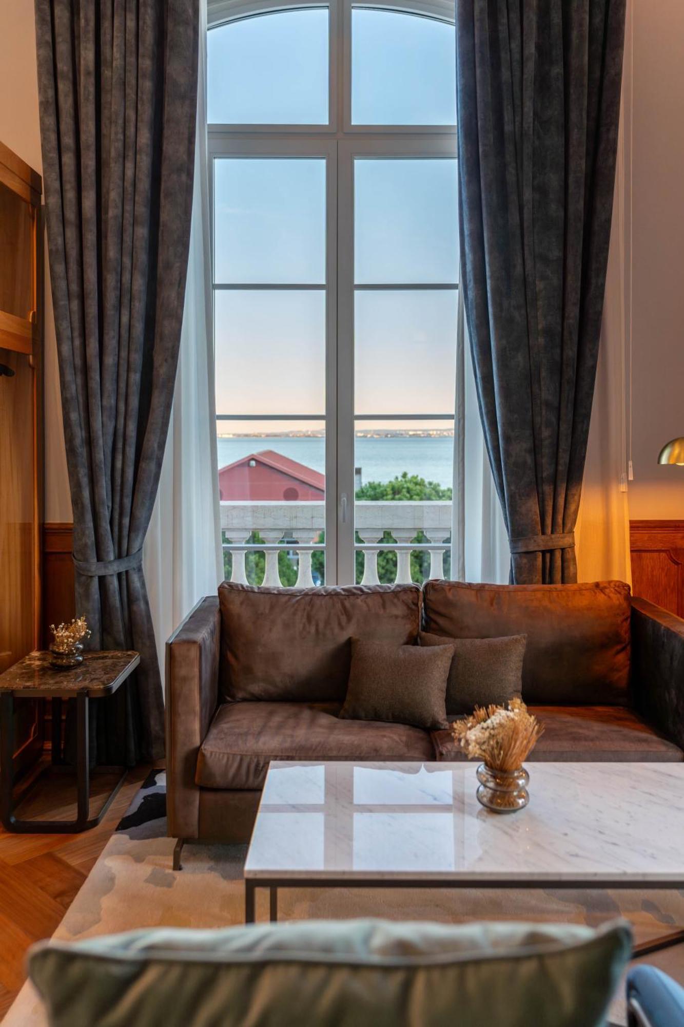 The Editory Riverside Santa Apolónia Hotel Lisboa Exterior foto A room at the hotel